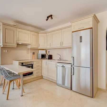 Penthouse With Great Sea View And Natural Reserve - Magnificent Swimming Pool - Calm And Bright