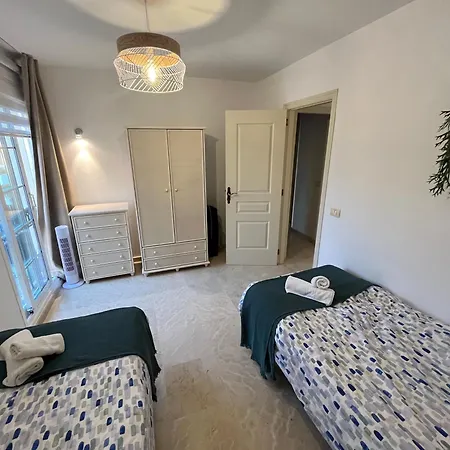 Penthouse With Great Sea View And Natural Reserve - Magnificent Swimming Pool - Calm And Bright Apartament *